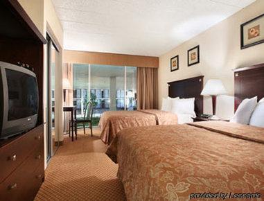 فندق Ramada Moline East Moline الغرفة الصورة
