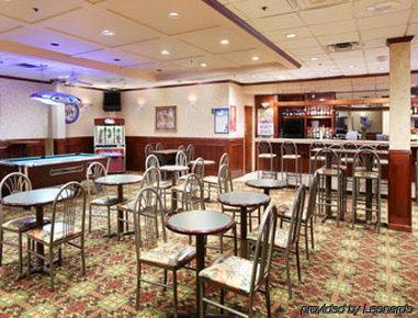 فندق Ramada Moline East Moline المطعم الصورة